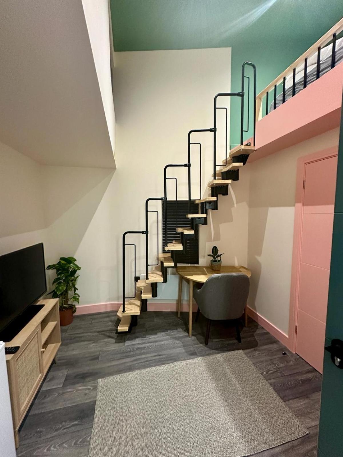 לונדון Cozy En-Suite Loft In Trendy Local מראה חיצוני תמונה