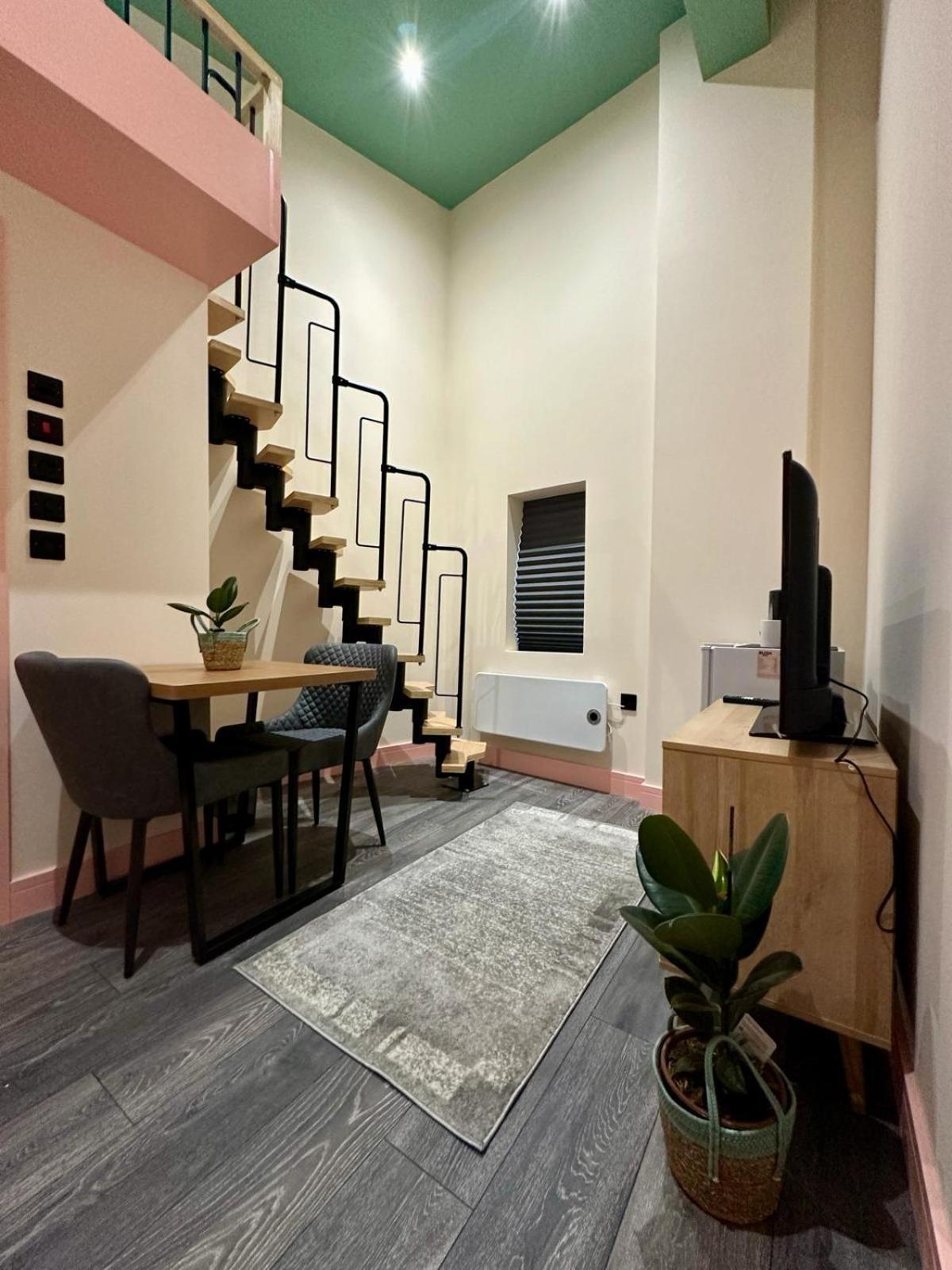 לונדון Cozy En-Suite Loft In Trendy Local מראה חיצוני תמונה